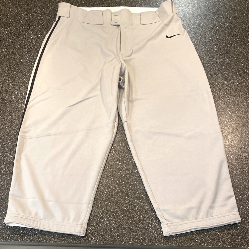 NWT NIKE men’s baseball pants in size large